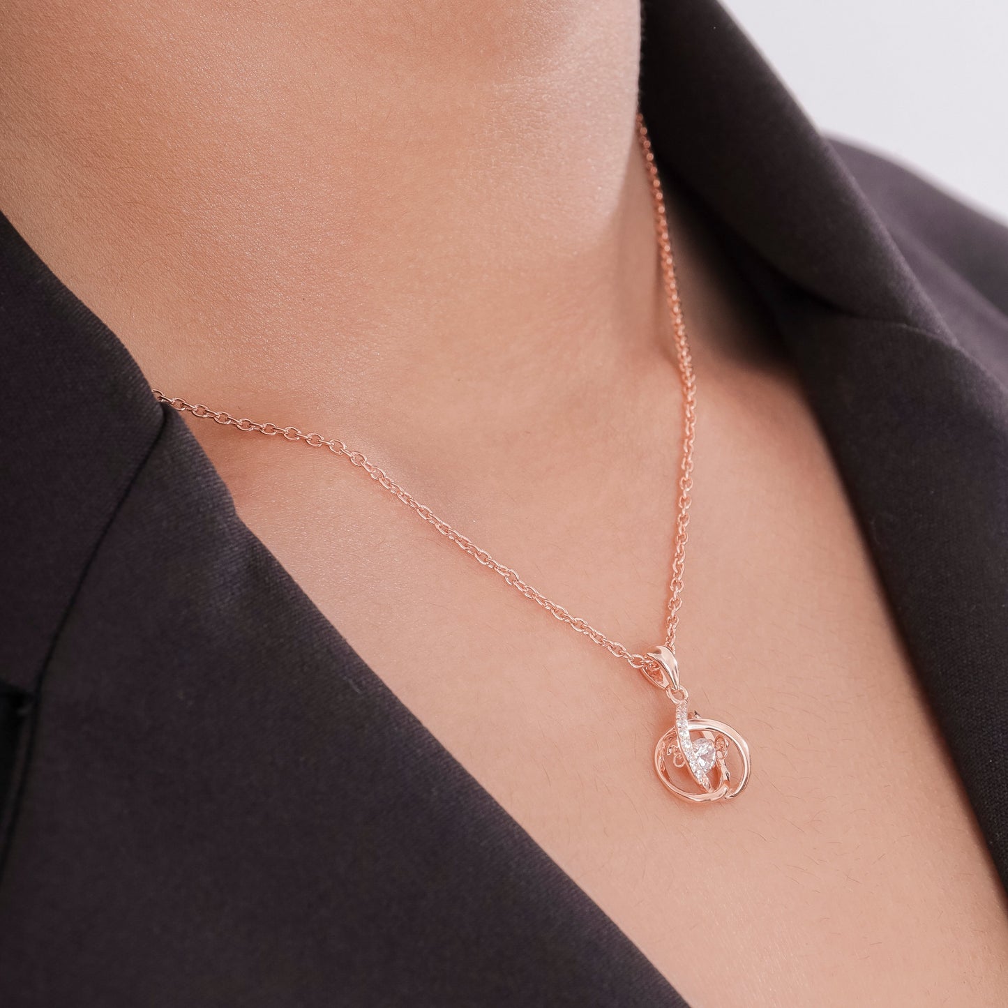 Active Shining Stone In Sterling Silver