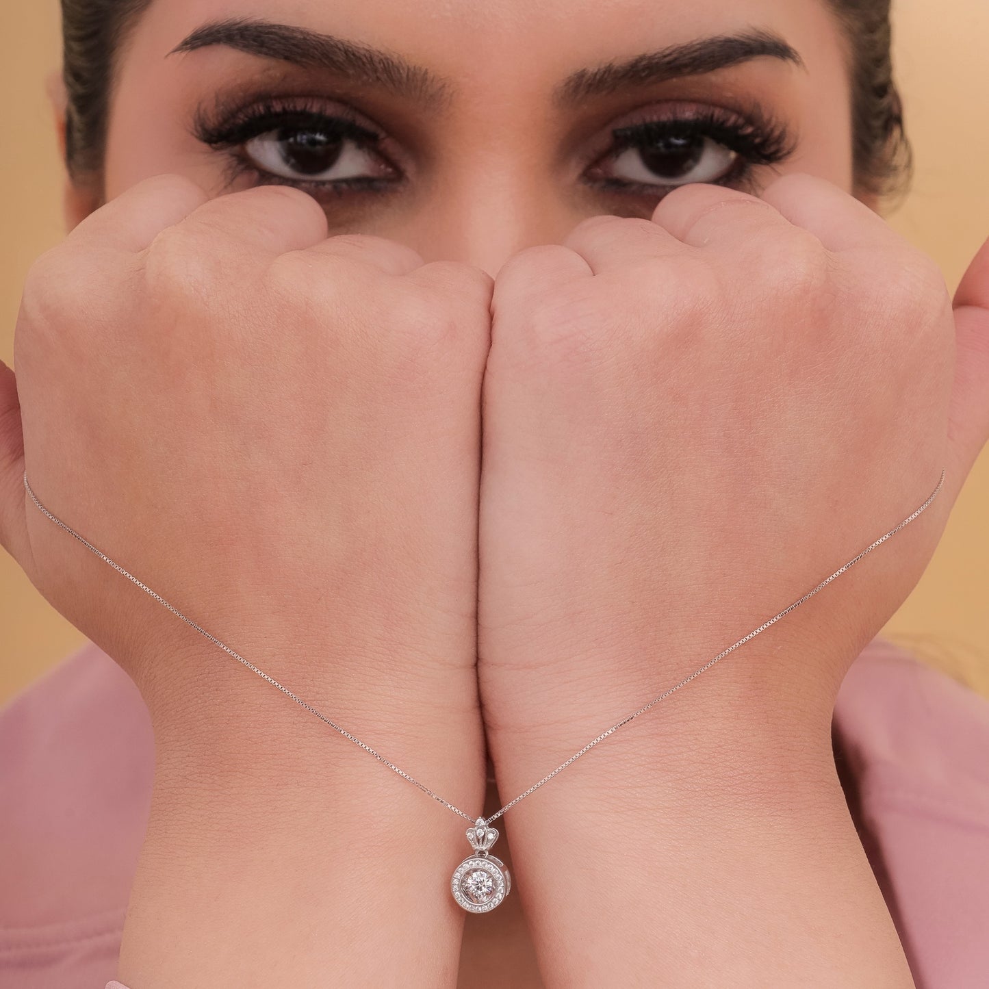 Solitaire Crown Minimal Chain Pendant