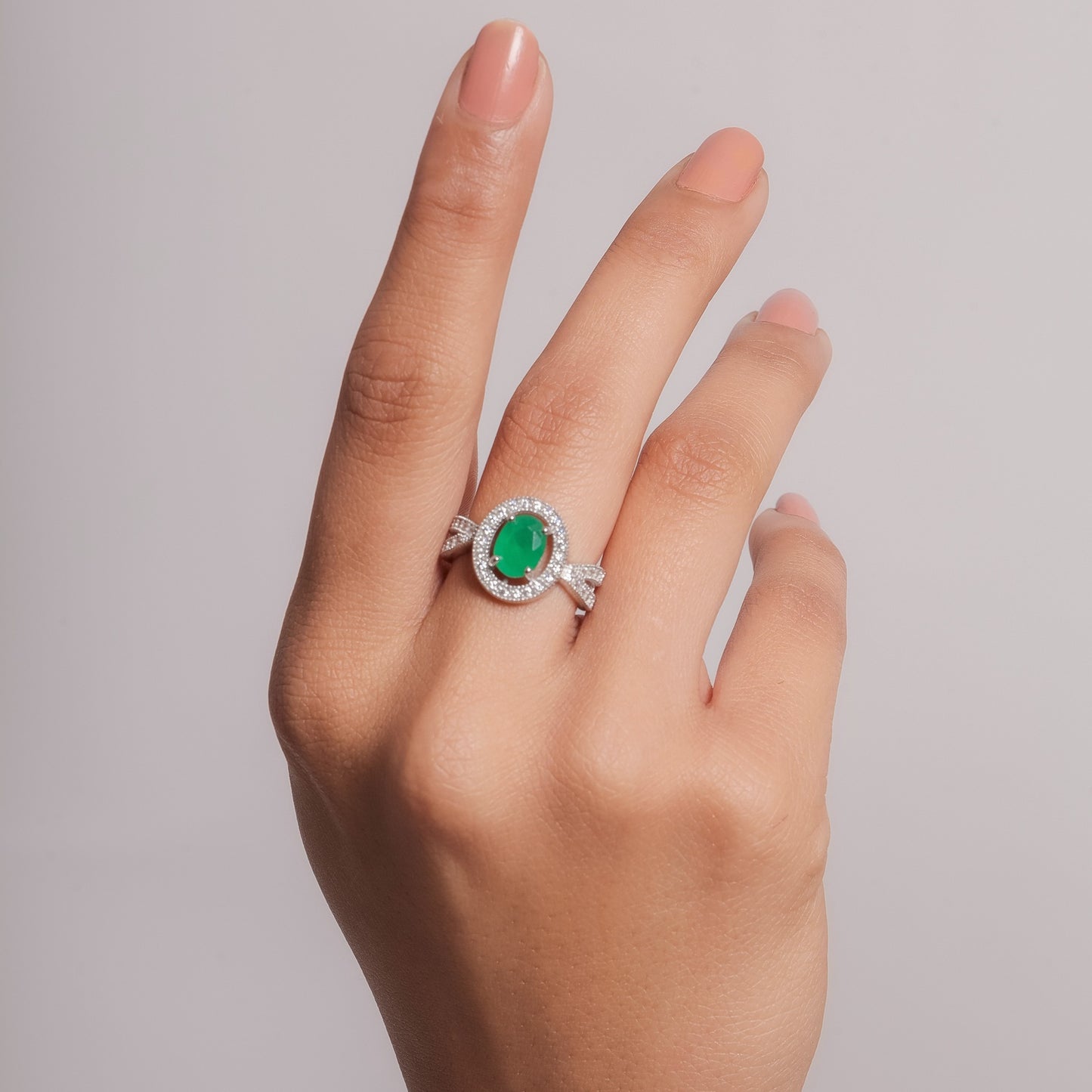 Magic Emerald Ring