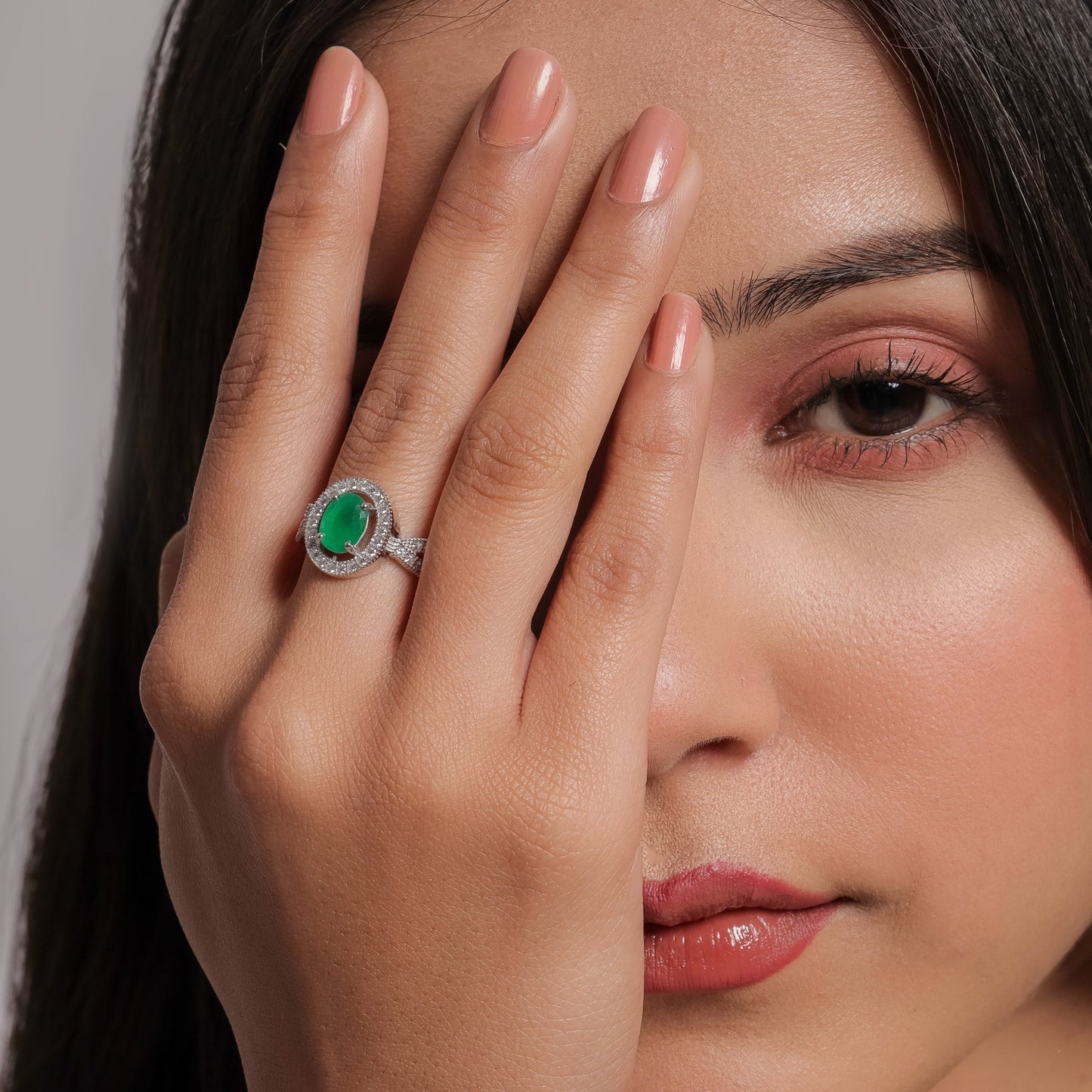 Magic Emerald Ring