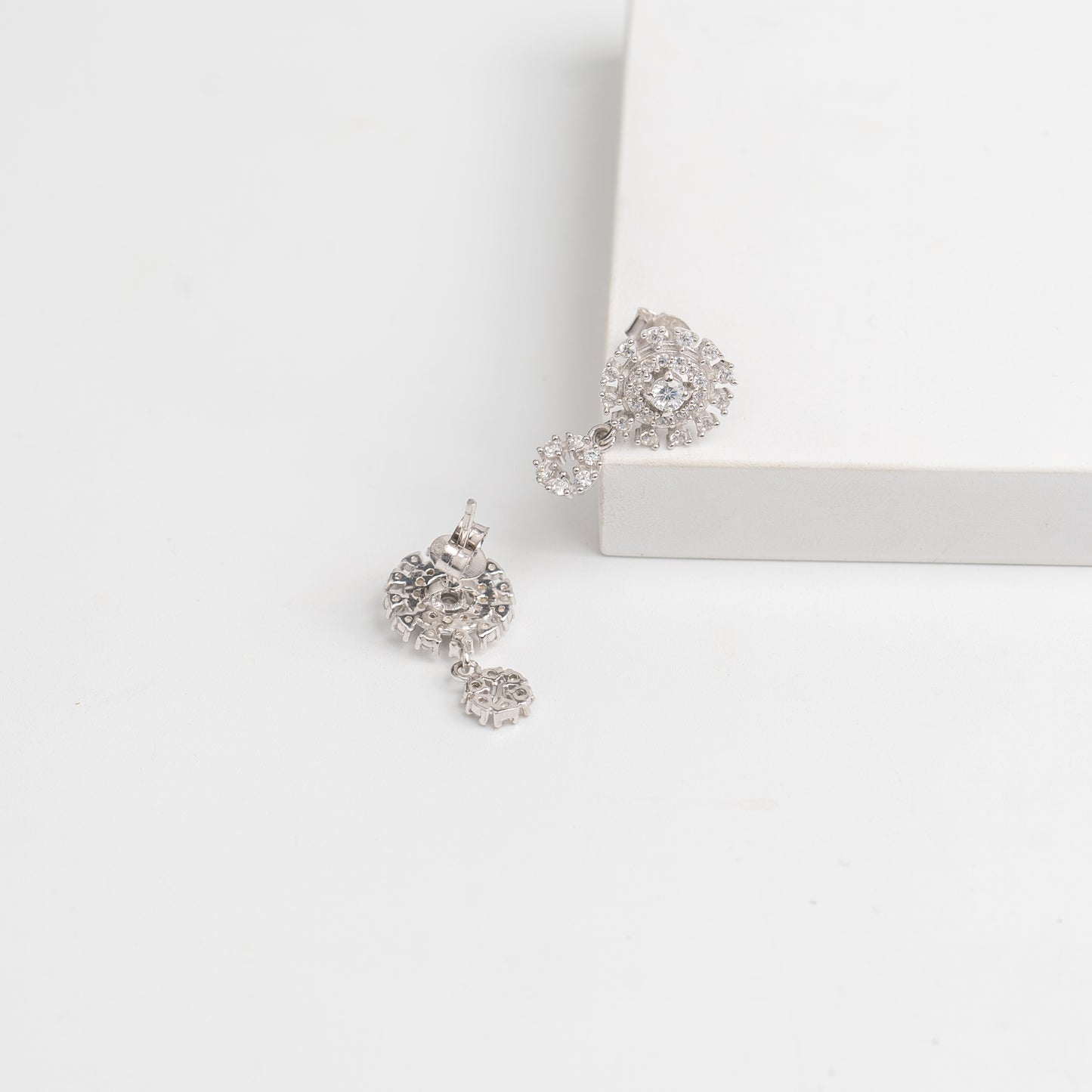 Glittering Crystal Drops Earring