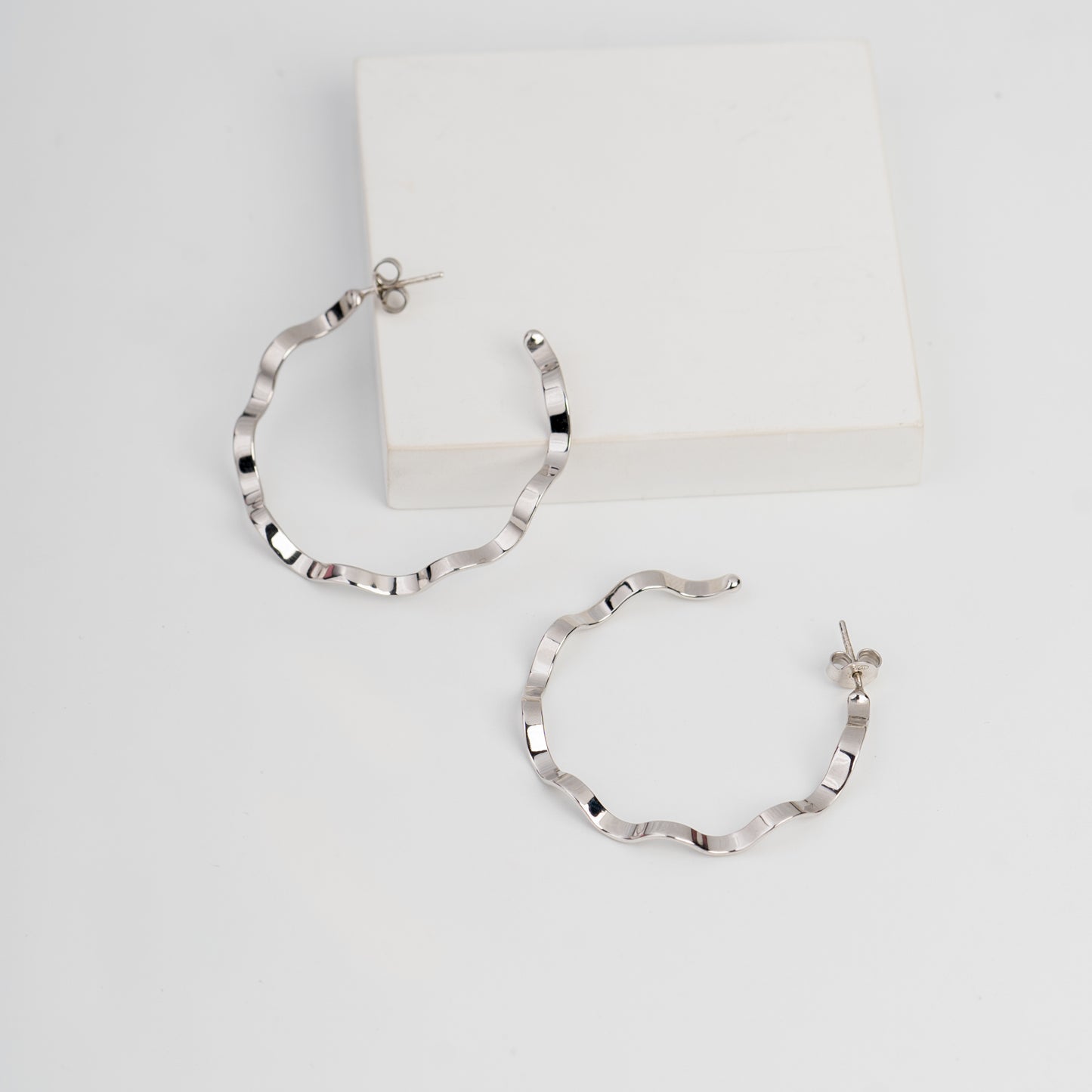 Circle Wave Earrings