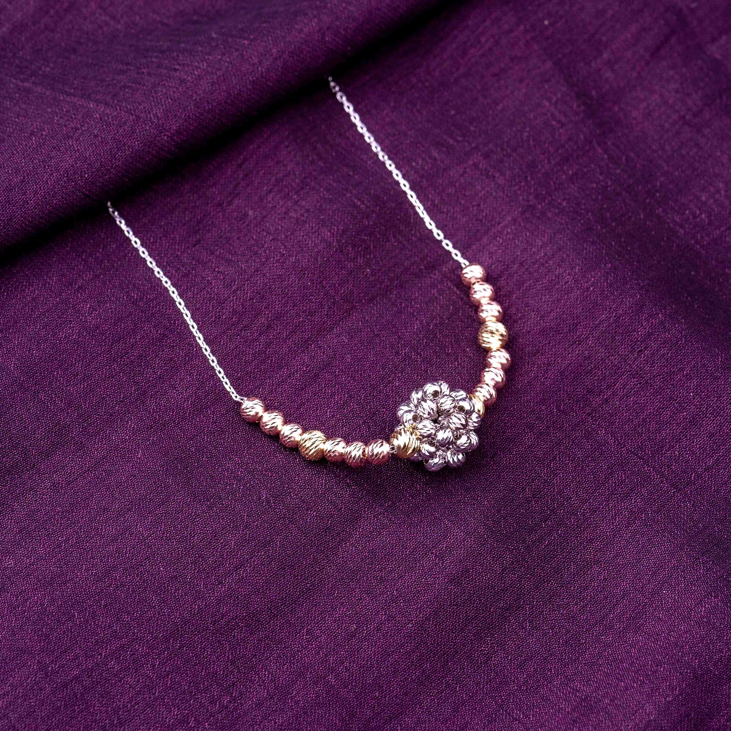 Elegant Twist Necklace