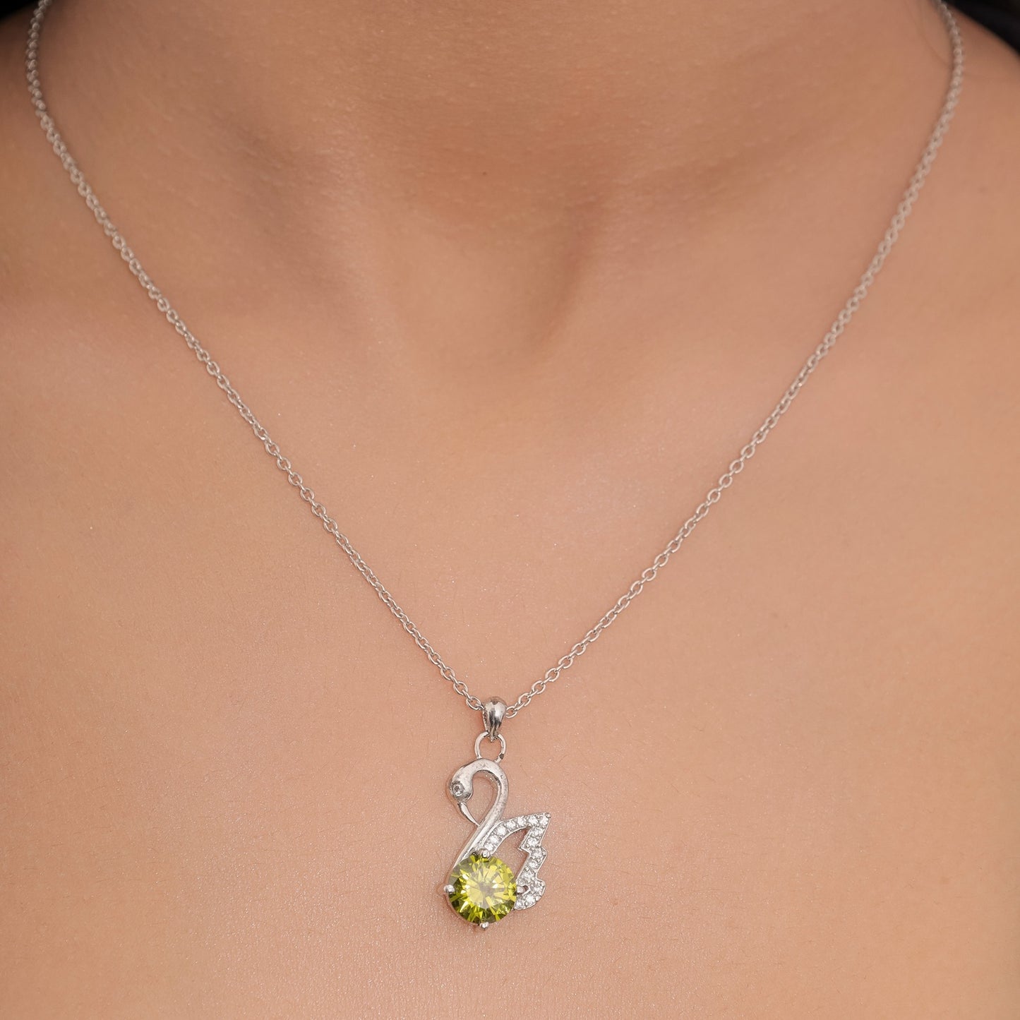 Graceful Swan Necklace - A Symbol of Elegance and Radiance