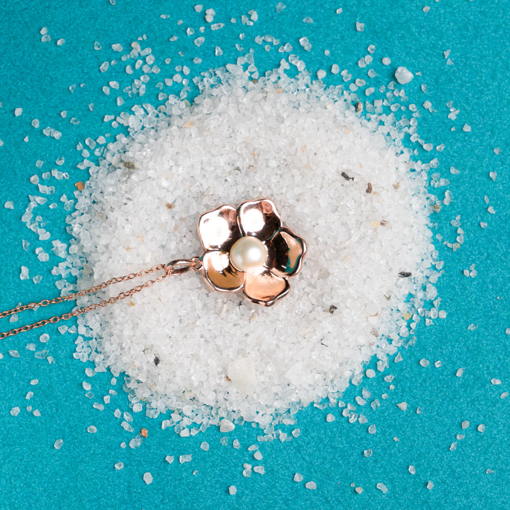 ROSE GOLD PEARL DAISIES PENDANT