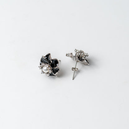 Bloom Pearl Earrings