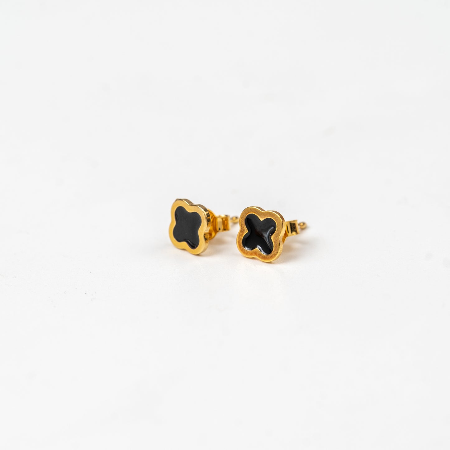 Onyx Flower Studs