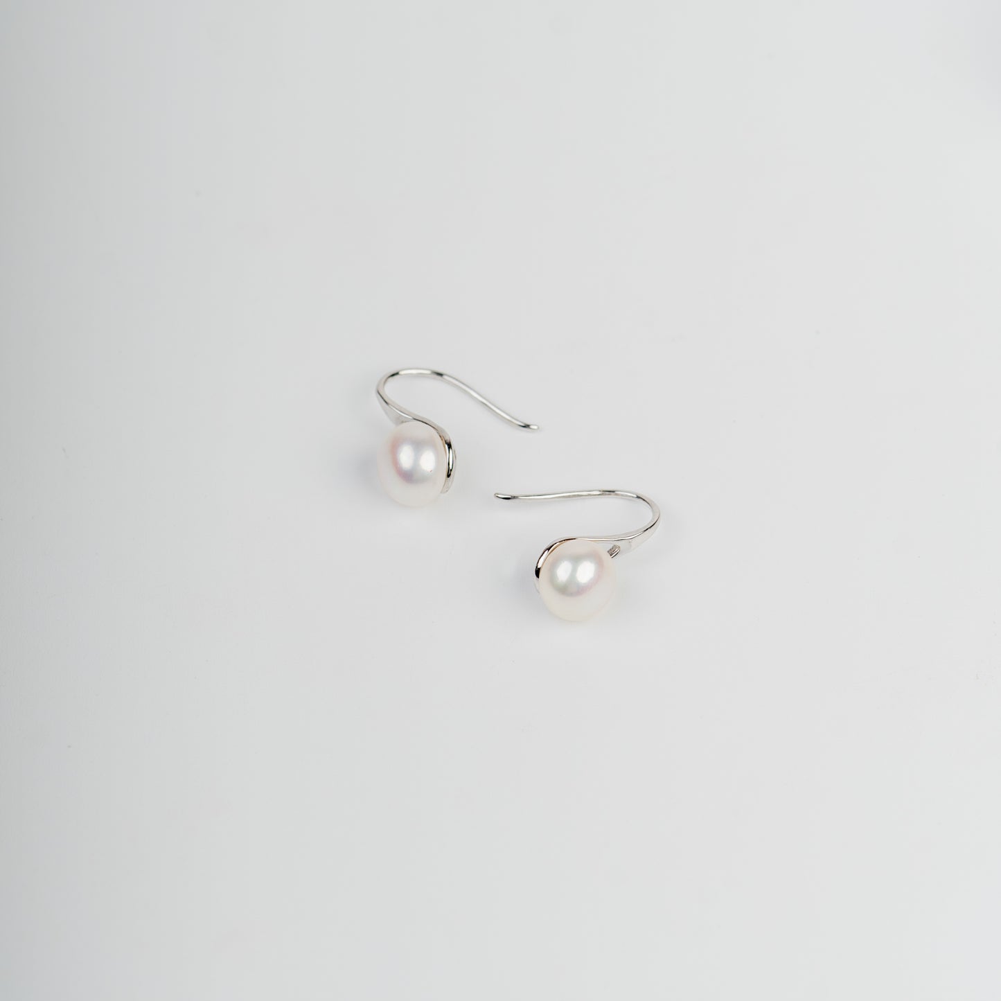 Teardrop Pearl Beauty Earring