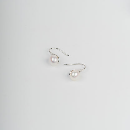 Teardrop Pearl Beauty Earring