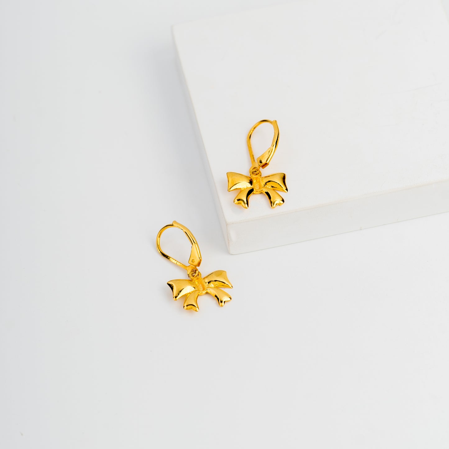 Gracefull Bow Knot Earring