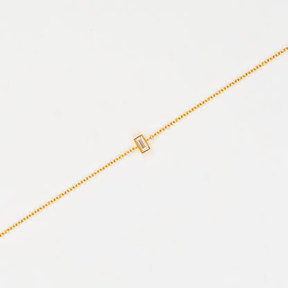 GOLDEN BAGUETTE MINIMAL BRACELET