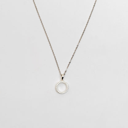 SILVER CIRCLE PENDANT