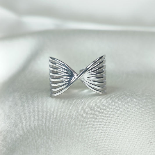 Graceful Ribbon Loop Silver Ring