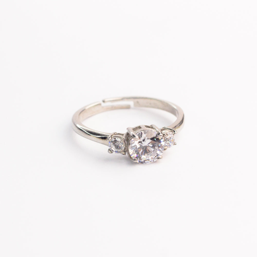 TRIPLE SOLITAIRE RING