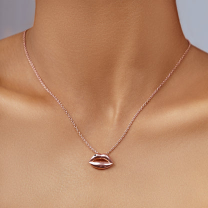 Pouty Lips Silver necklace