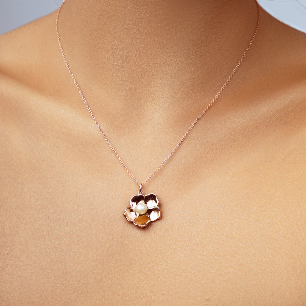 ROSE GOLD PEARL DAISIES PENDANT